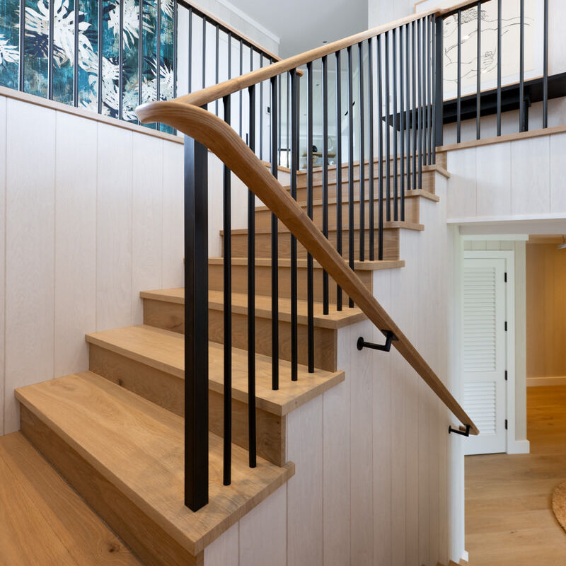 Light oak stair with vertical iron spindles